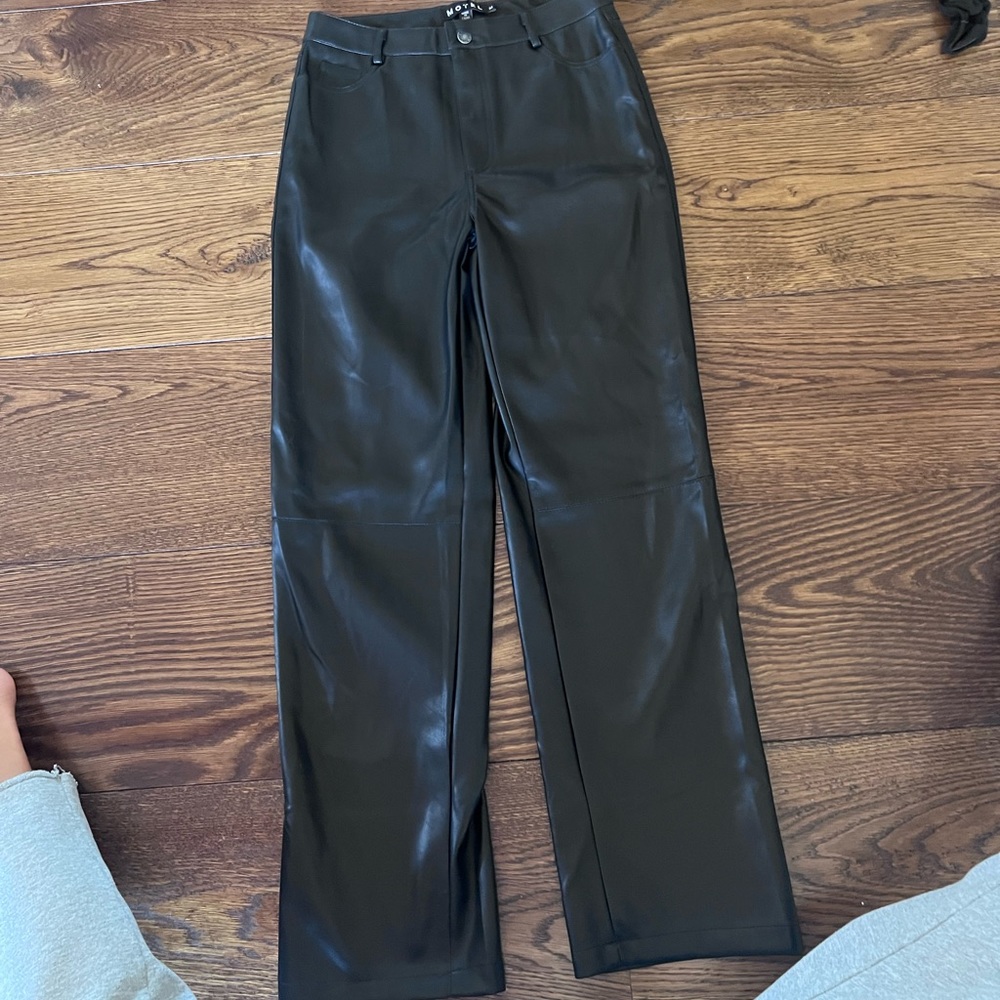 motel rocks leather pants. Size Medium